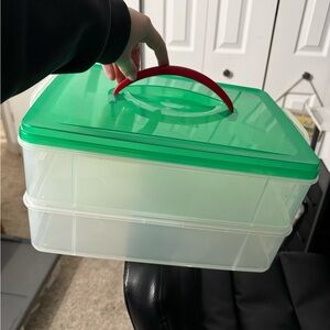 Snapware ornament storage